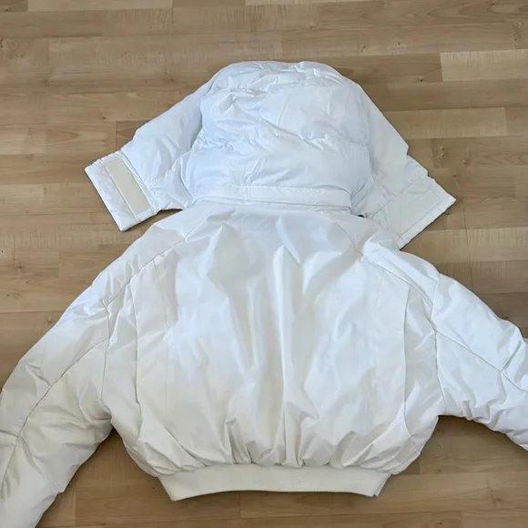 Women's White Puffer Jacket - Picture 4 of 9